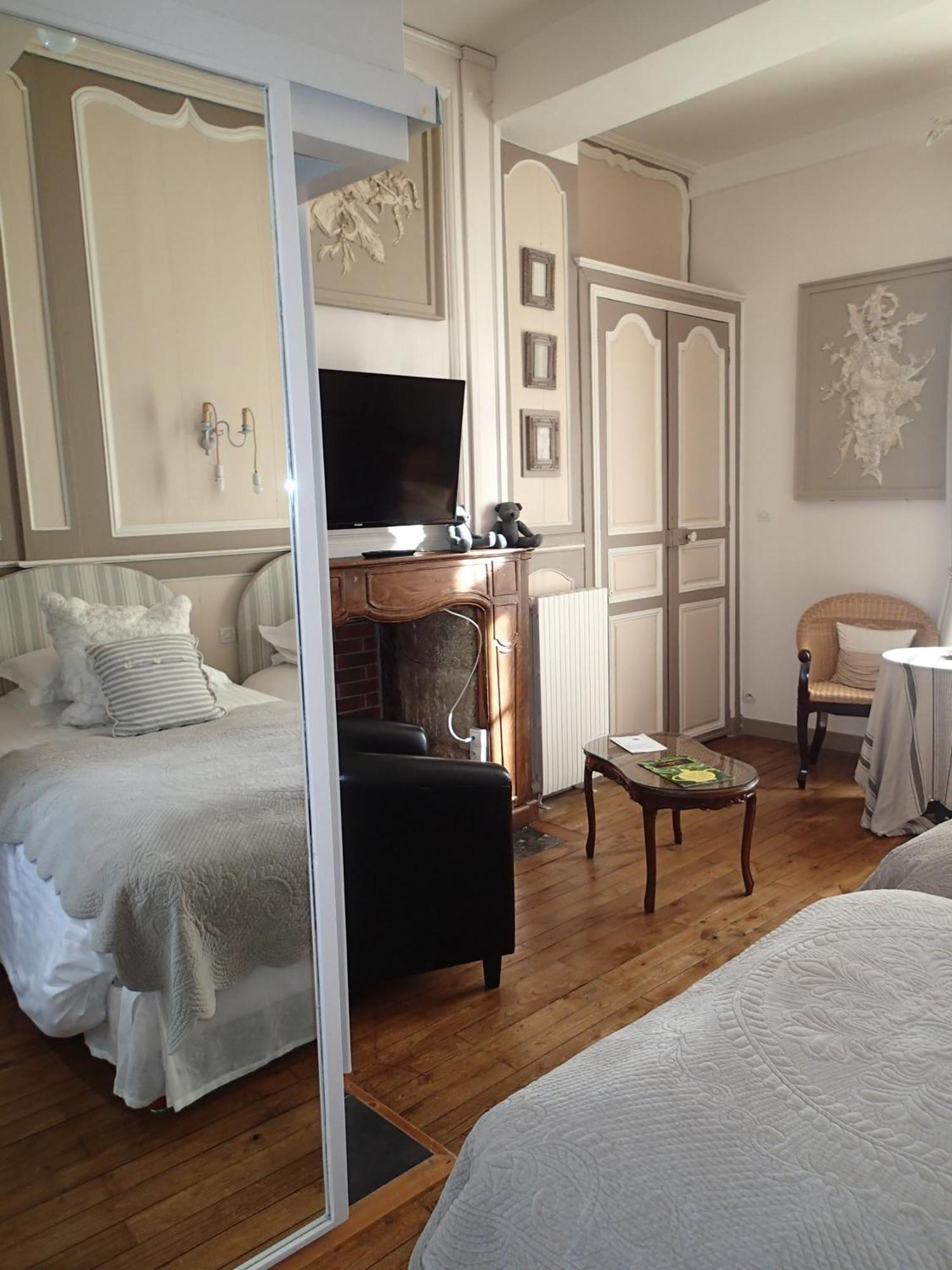 La Demeure Hotell Guingamp Eksteriør bilde